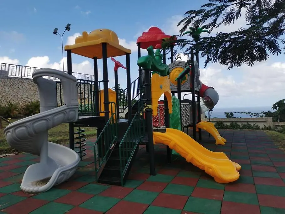 J'S Pyramid Point Vacation Stay Ocho Rios Holiday home